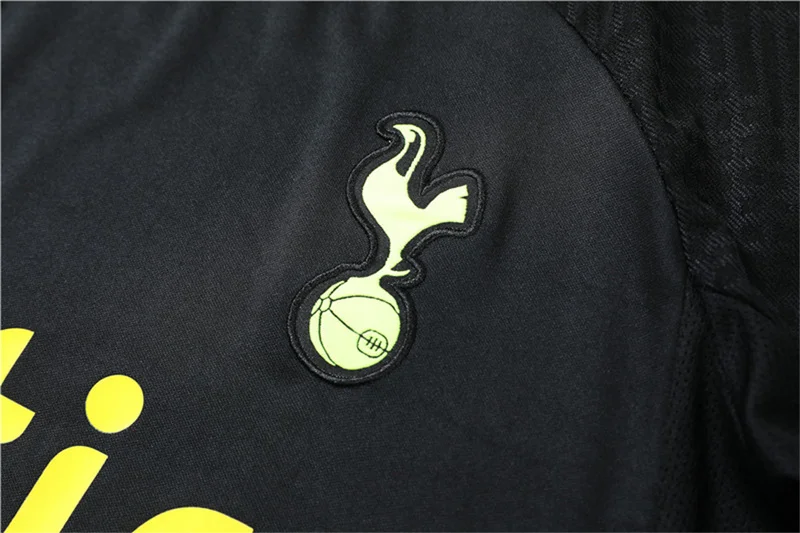 22-23 Tottenham jersey training kit black