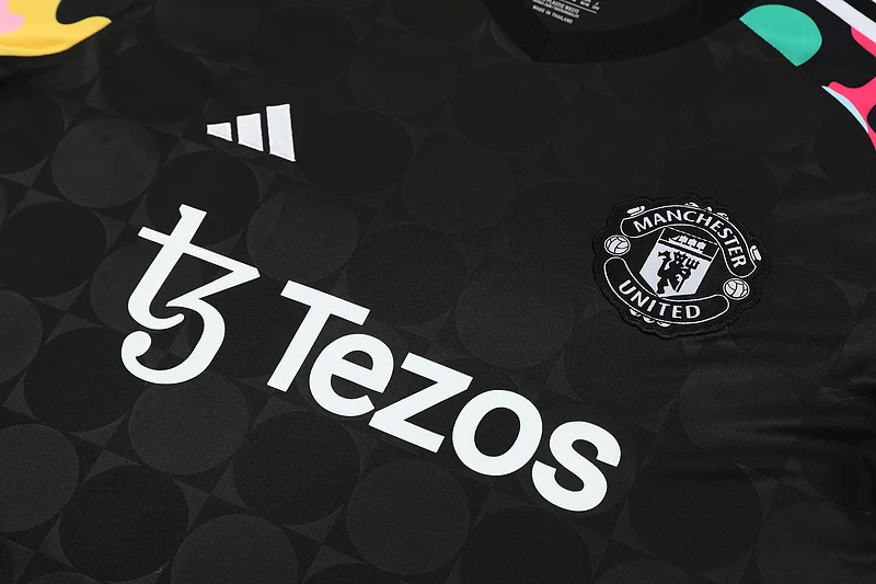 23-24 Manchester United black training suit