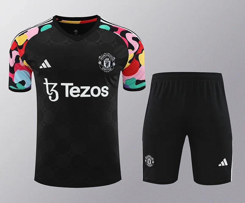 23-24 Manchester United black training suit