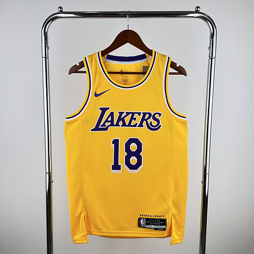 LE SSERAFIM members uniform NBA Los Angeles Lakers jersey  #18 Los Angeles Lakers