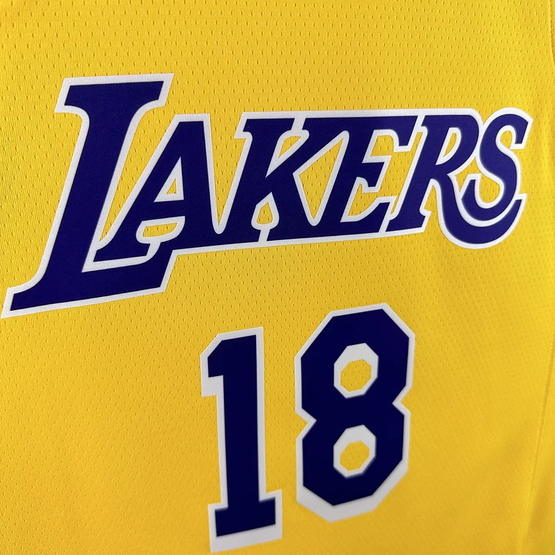 LE SSERAFIM members uniform NBA Los Angeles Lakers jersey  #18