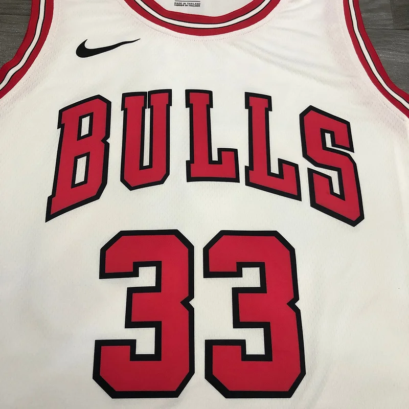 NBA Chicago Bulls Basketball jersey round neck white #33 PIPPEN