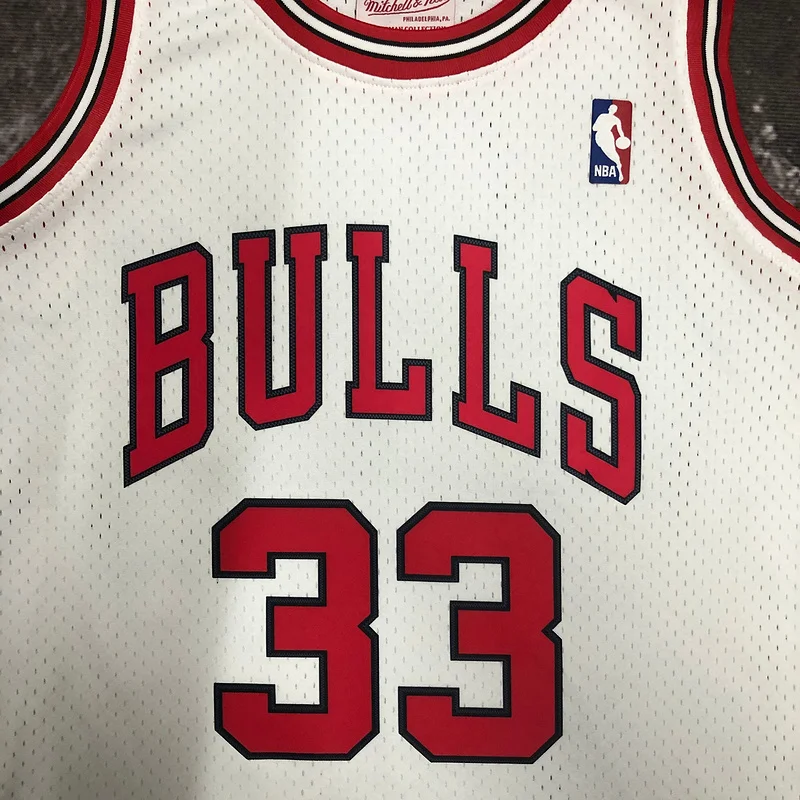 MN Hot Print Retro NBA Chicago Bulls Basketball jersey 1998 Season white #33 PIPPEN