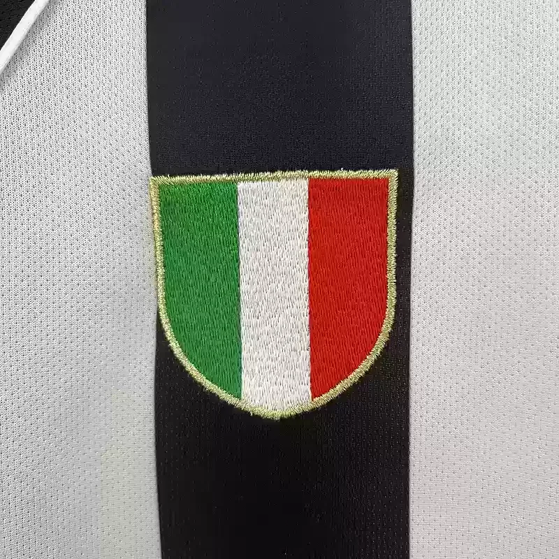 02/03 Juventus jersey Home Retro