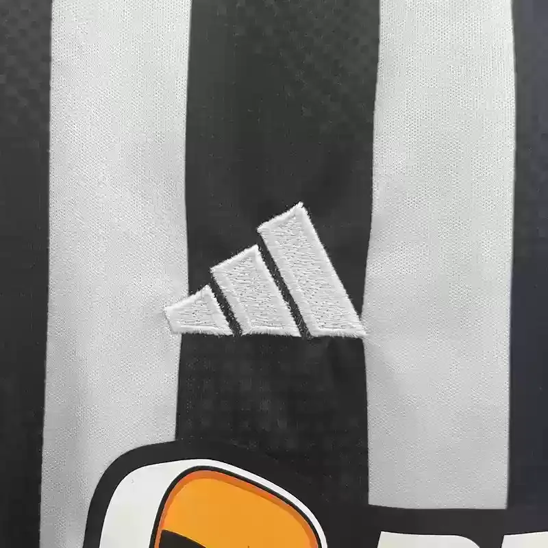 24/25 kids Atlético Mineiro home size: 16-28