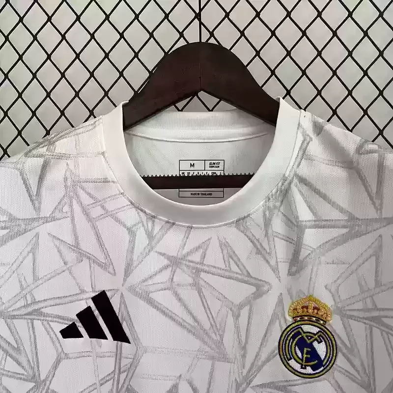 24/25 Real Madrid football Jersey Pre-match Suit