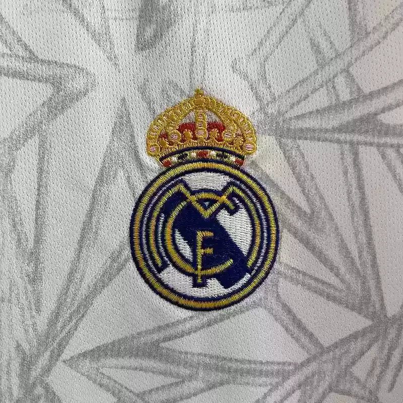 24/25 Real Madrid football Jersey Pre-match Suit