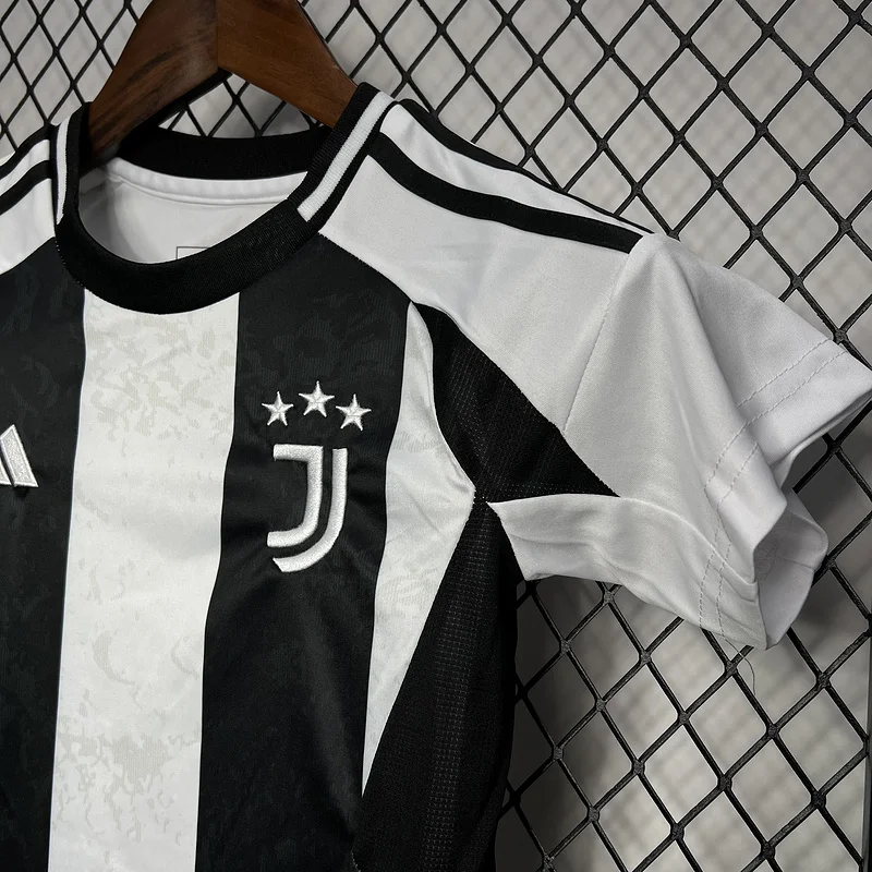 24-25 Juventus home kid kit football jersey