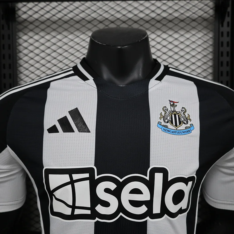 24-25 Newcastle United Home Player version soccer jersey