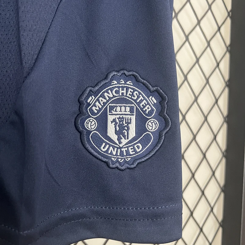 24-25 Manchester United Kids away soccer jersey