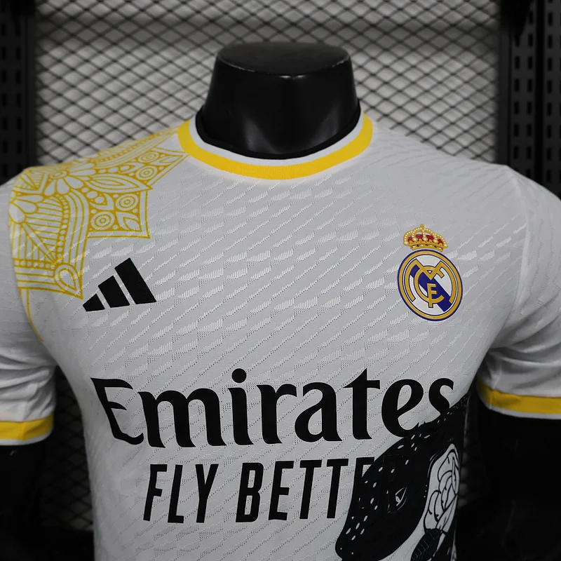 24-25 Real Madrid Snake Player version soccer jersey