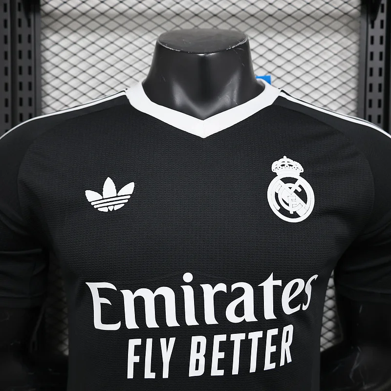 24-25 Real Madrid black goalkeeper player version soccer jersey