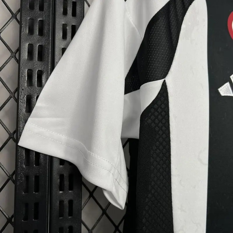 24-25 Juventus home jersey with Sponsor 