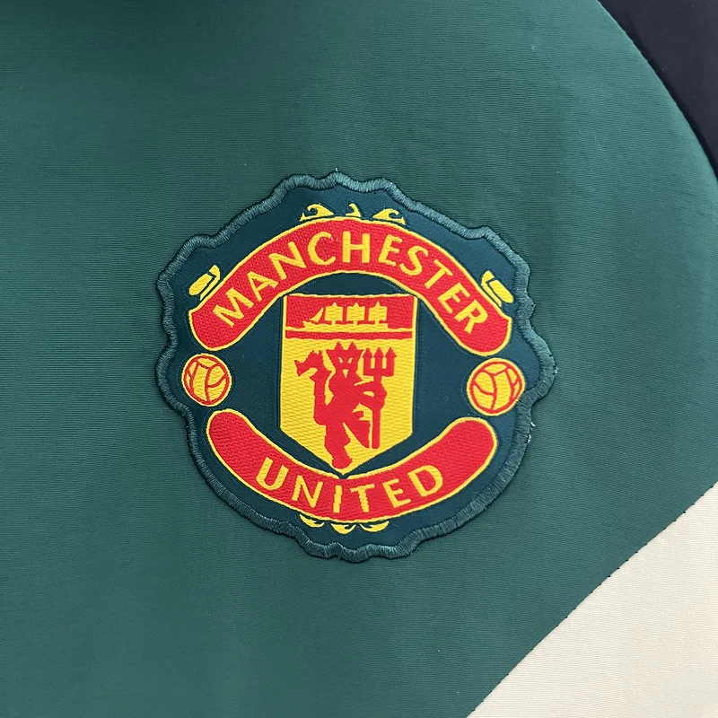 24-25 Manchester United Trench Reversible Soccer Windbreaker