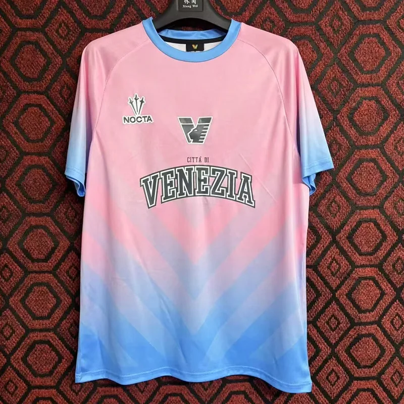 24-25 Venezia pink and blue goalkeeper soccer jersey