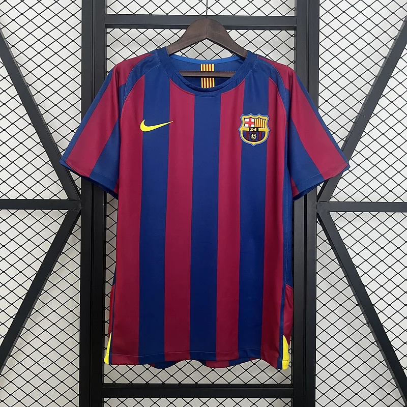 05-06 Barcelona home retro football jersey