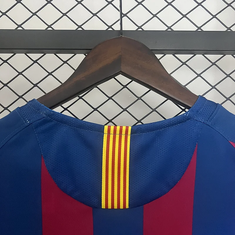 05-06 Barcelona home retro football jersey