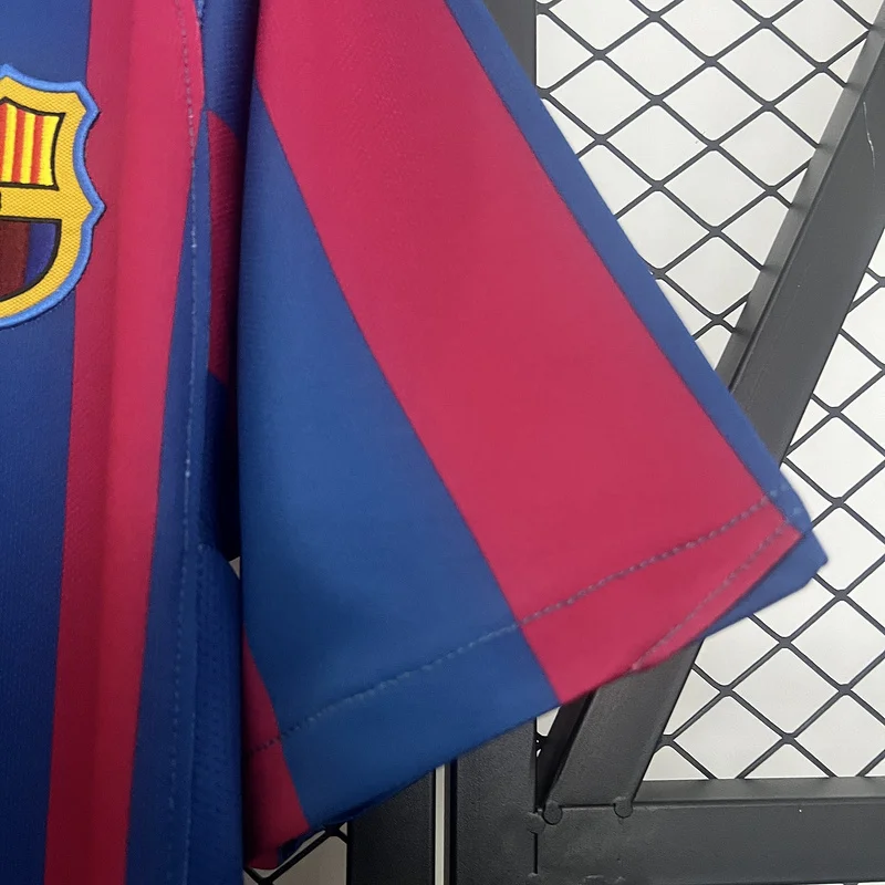 05-06 Barcelona home retro football jersey