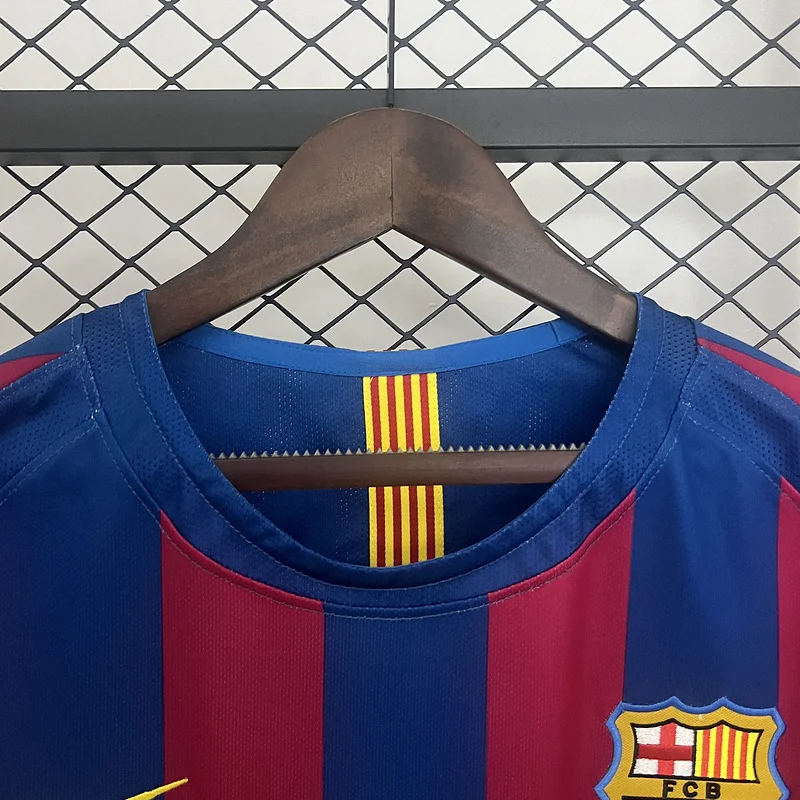 05-06 Barcelona home retro football jersey