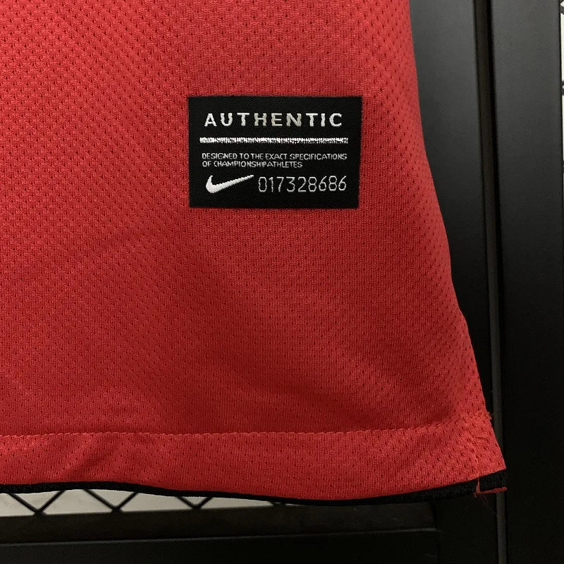 10-11 Manchester United Retro Home Soccer Jersey