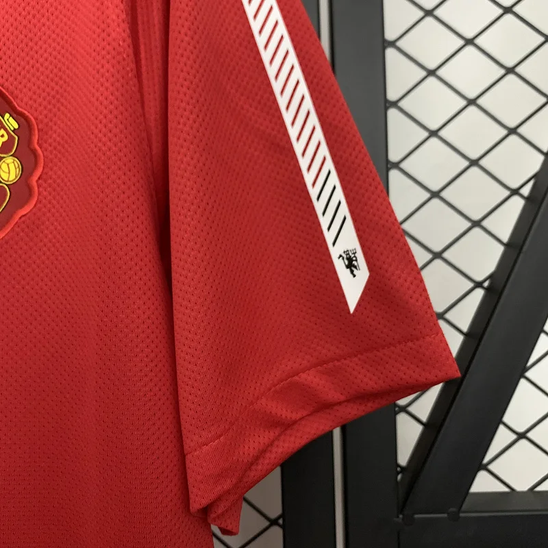 10-11 Manchester United Retro Home Soccer Jersey
