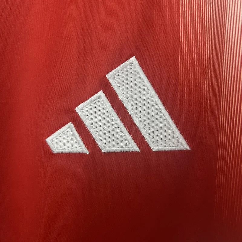 25-26 Bayern Munich Home Soccer Jersey