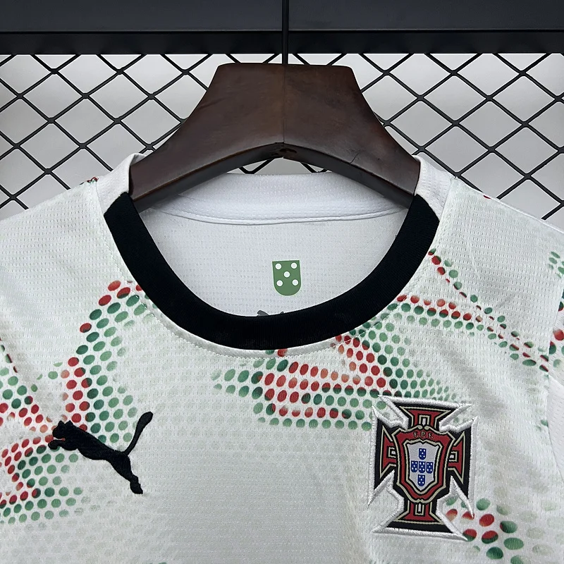 2025 kids Portugal away size: 16-28