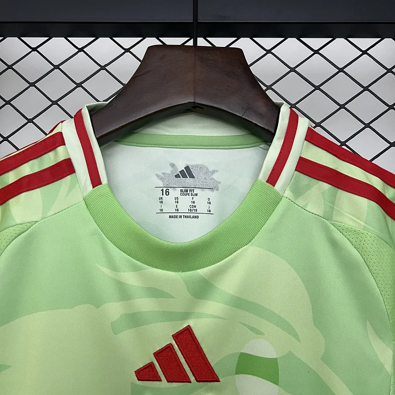 2025 kids Italy away size: 16-28