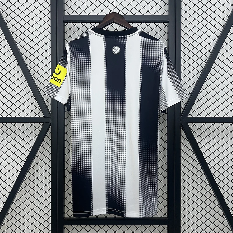 25-26 Newcastle United Home Soccer Jersey