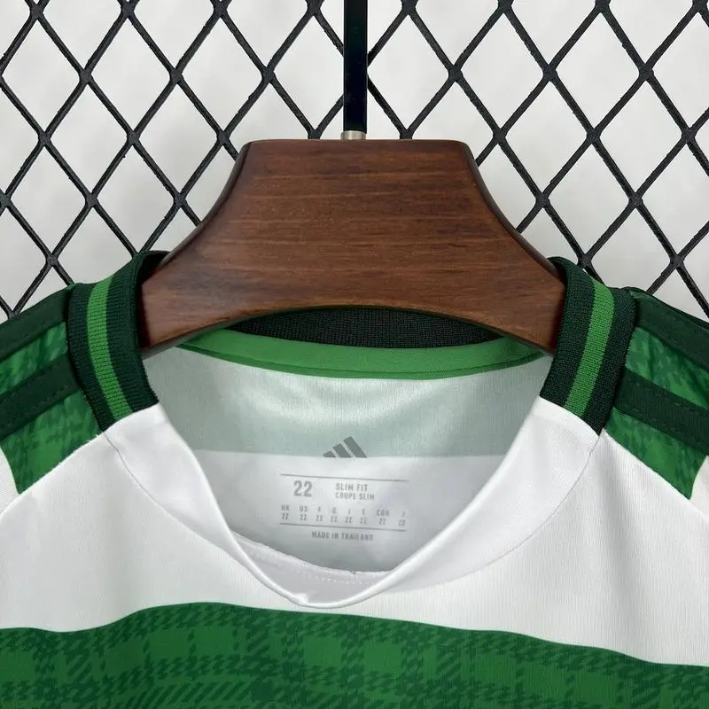 25-26 Celtic home kid kit