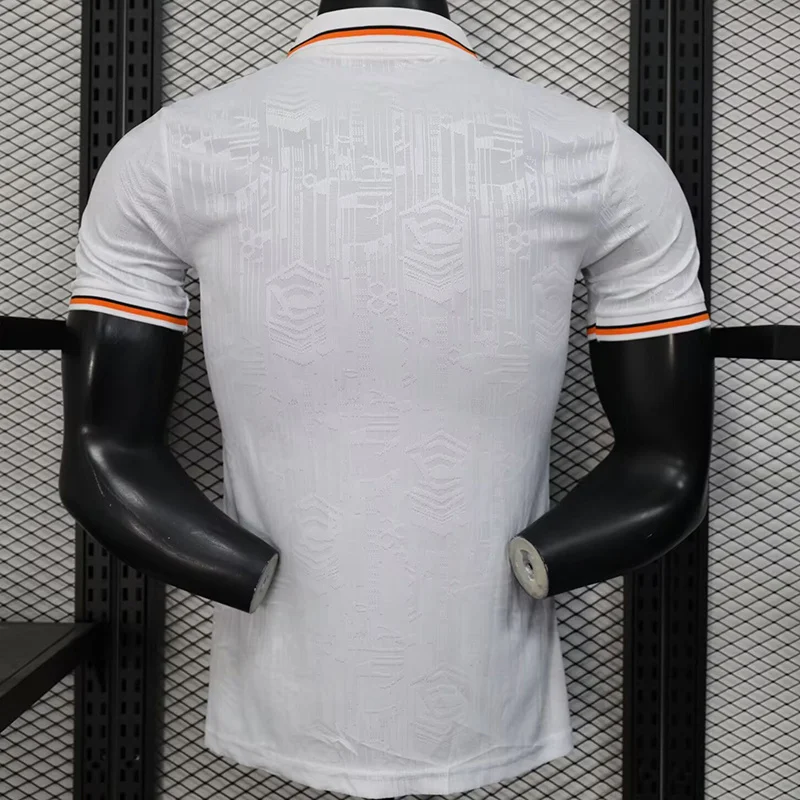 2025 Japan Young hands folded Goku Special Edition Player