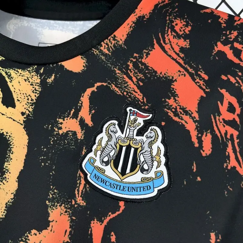 25-26 Newcastle United Pre-match Training Jersey