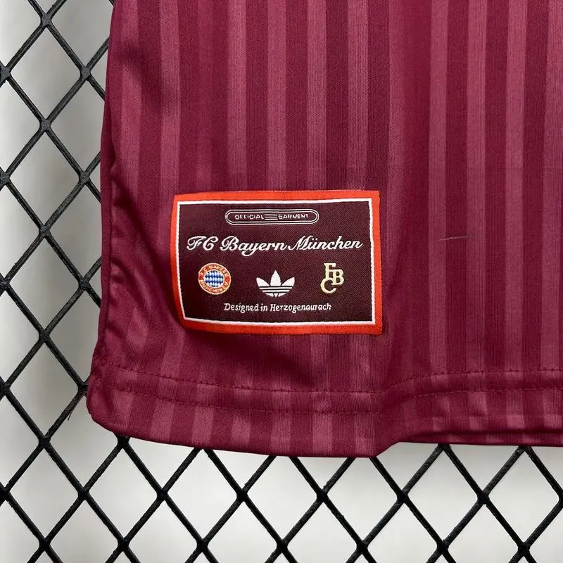 25-26 Bayern Munich Terrace Icons Kids Kit
