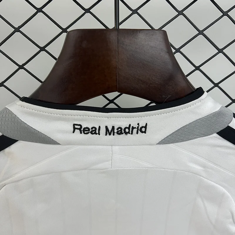 06-07 Real Madrid home retro kid kit