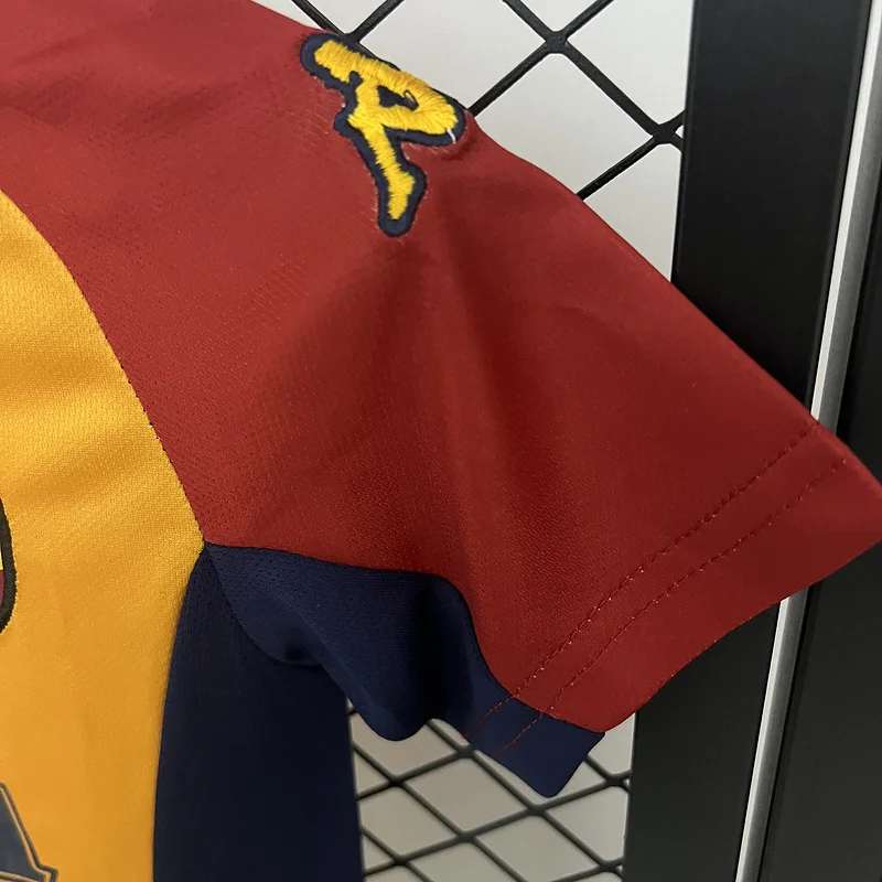 01-02 Roma home retro kid kit