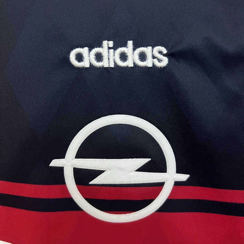 97-99 Bayern Munich home retro kid kit